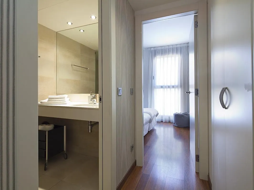Inside Barcelona Apartments Mercat