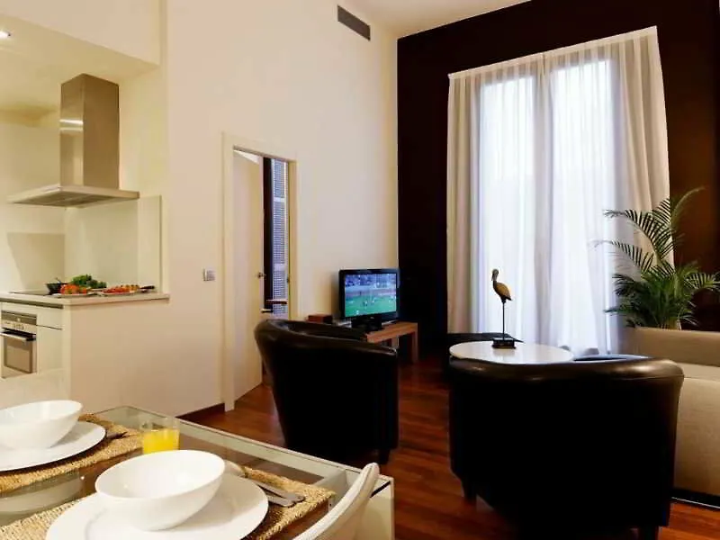 Inside Barcelona Apartments Mercat
